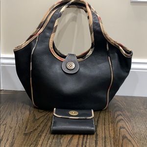 Vintage Burberry bag with matching wallet